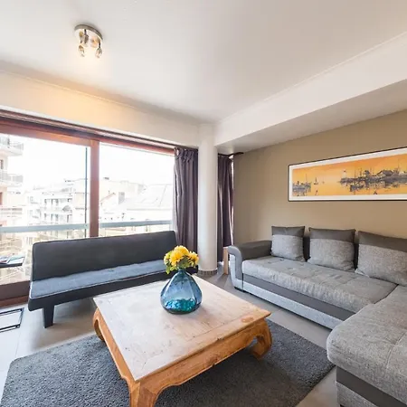 Duong Apartment *