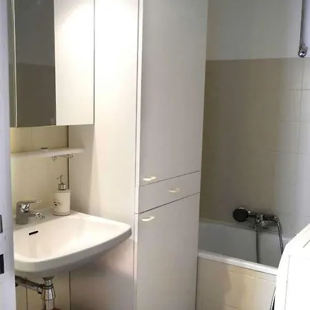 Duong Apartment *